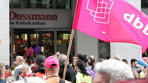 Protest vor Dussmann