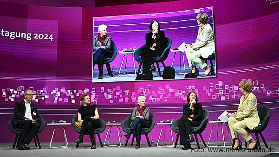 Panel mit den deutschen Spitzenkandidierenden zur Europawahl 2024